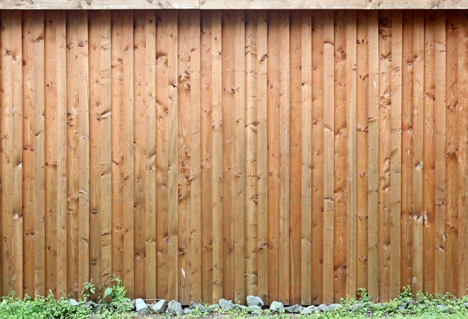 Fence cleaning